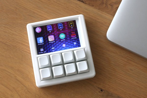 8‑Key Macro pad with 3.5 inch LCD